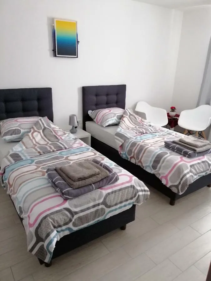 Studio Apartment Mila Пула 0*,  Хорватия